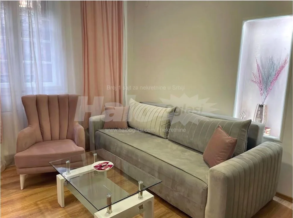 Vračar, Gospodara Vučića, 53m² — 12