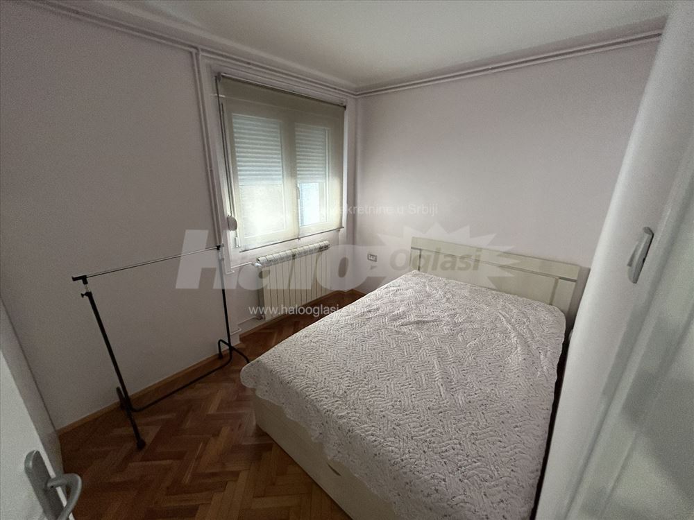 Vračar, Hram svetog Save, 30m2, 2.0. CG, Namešten — 8