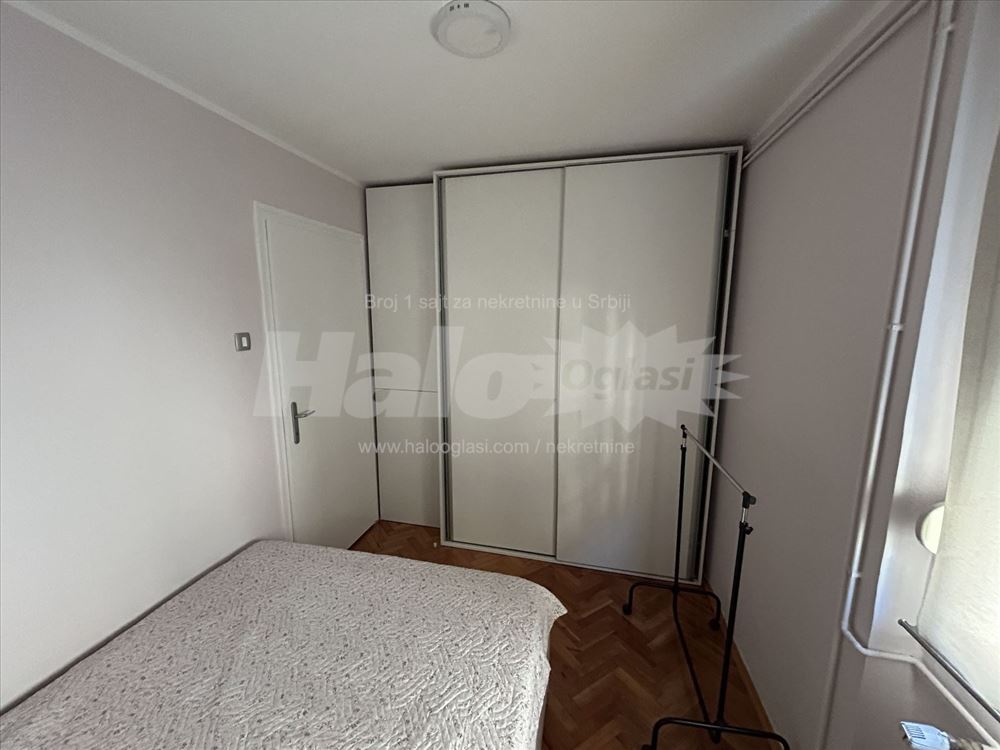 Vračar, Hram svetog Save, 30m2, 2.0. CG, Namešten — 9