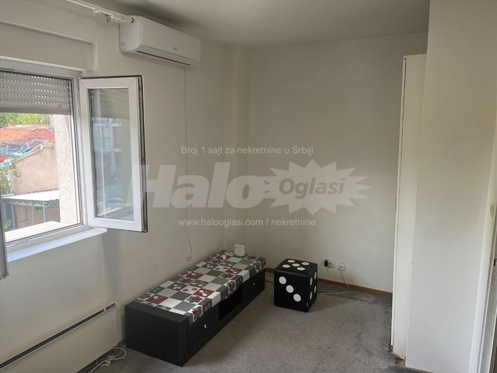 Vračar, Južni bulevar, garsonjera — 7