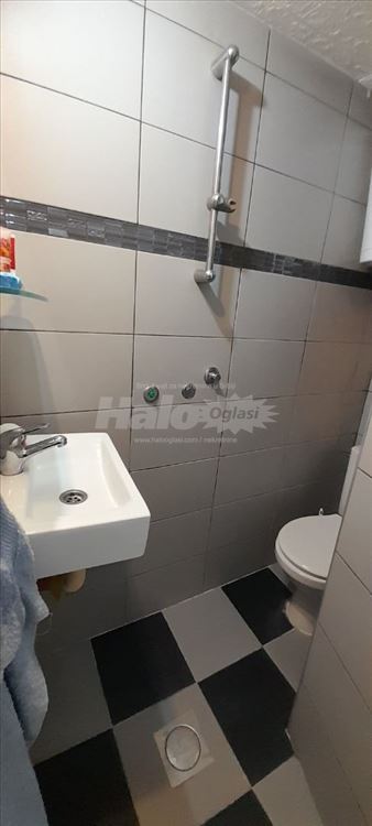 Vračar, Kalenić pijaca, dvosoban stan — 9