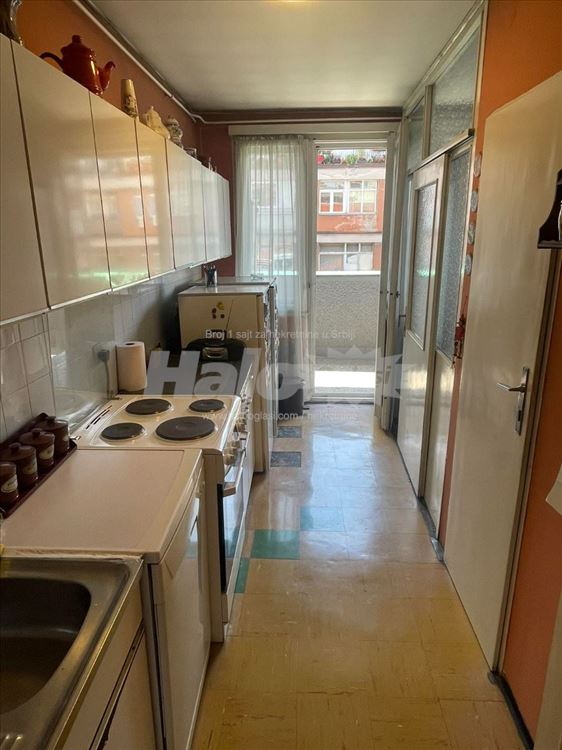Vračar, Mileševska – prostran trosoban stan 84 m² — 10