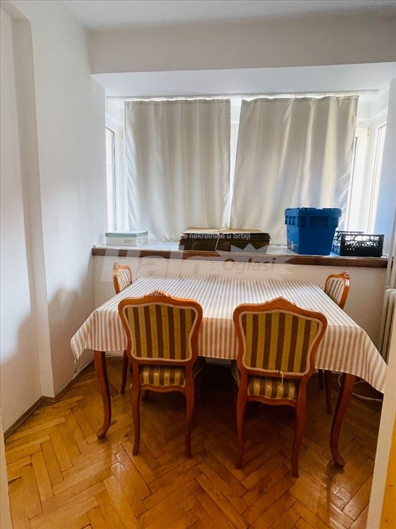 VRAČAR, Molerova ul.  izdaje vlasnik — 3