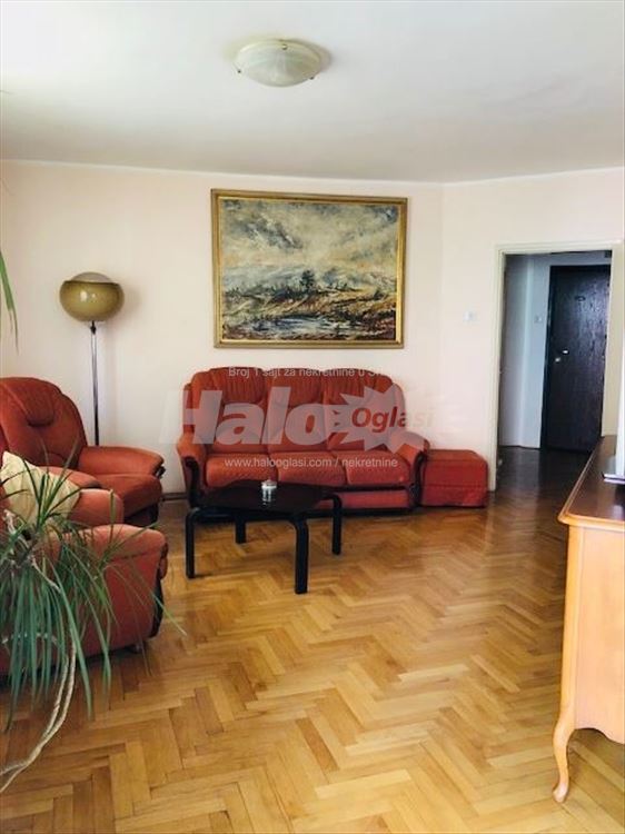 VRAČAR, Molerova ul.  izdaje vlasnik — 10