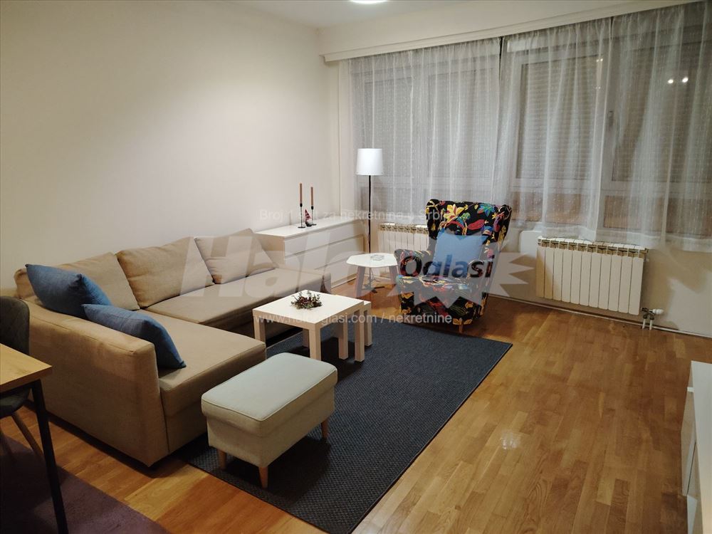Vračar, Niška, 2.0 stan, kompletno namešten — 2