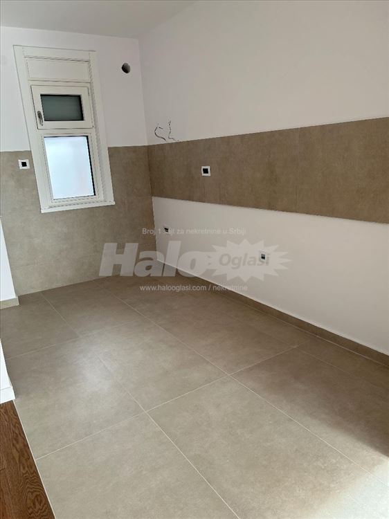 Vračar nov lux  stan izdaje vlasnik N. Hartviga — 6