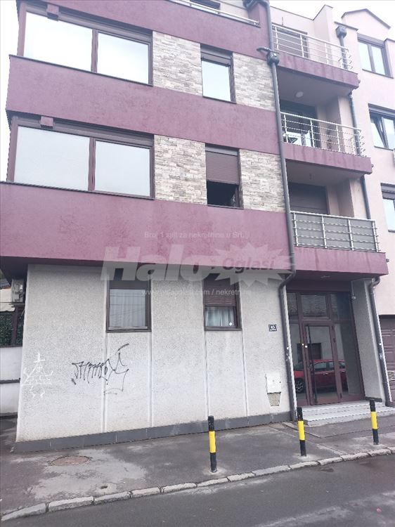 VRAČAR, Sazonova, dvosoban, 55M2, lux, useljiv — 2