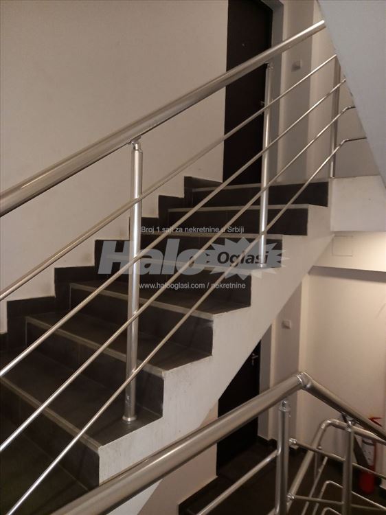 VRAČAR, Sazonova, dvosoban, 55M2, lux, useljiv — 3