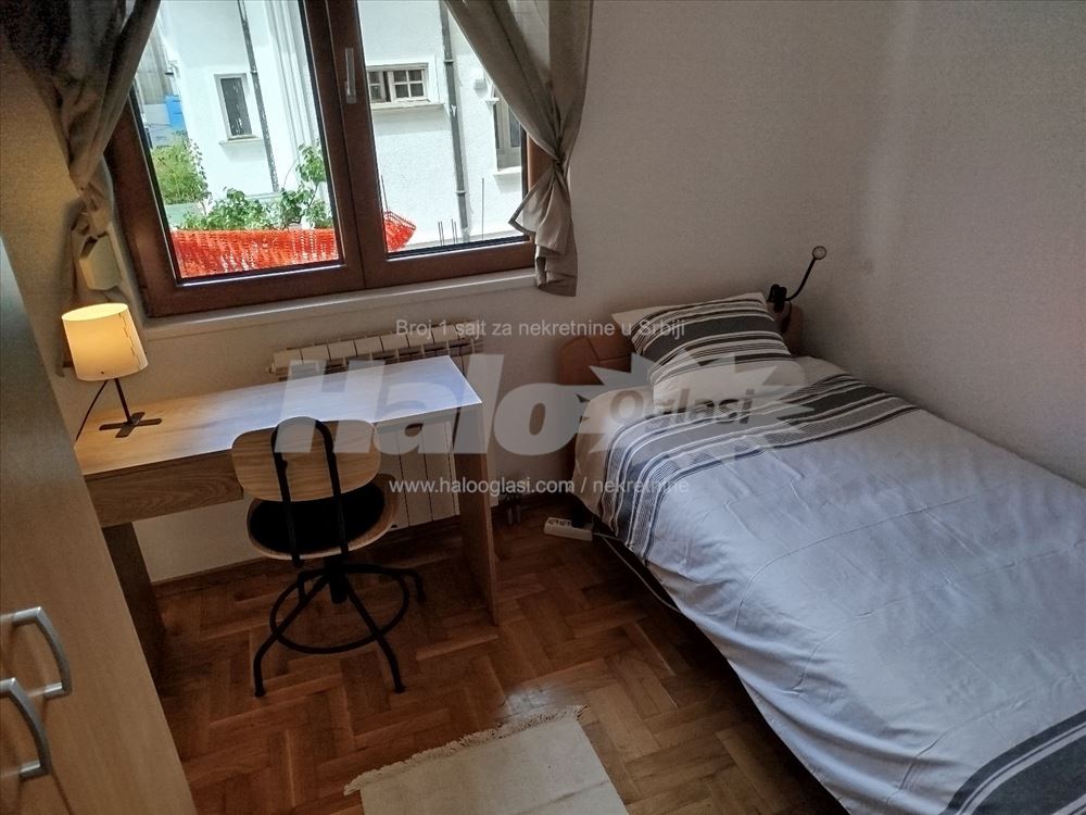 Vračar: svetlost, mir i lični parking — 14