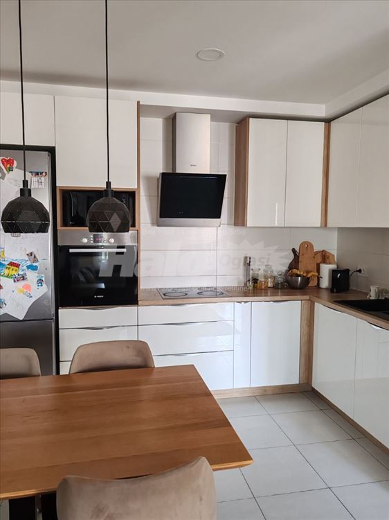Vračar–Šumatovačka, 64 m², 3.0, kompletno namešten — 3