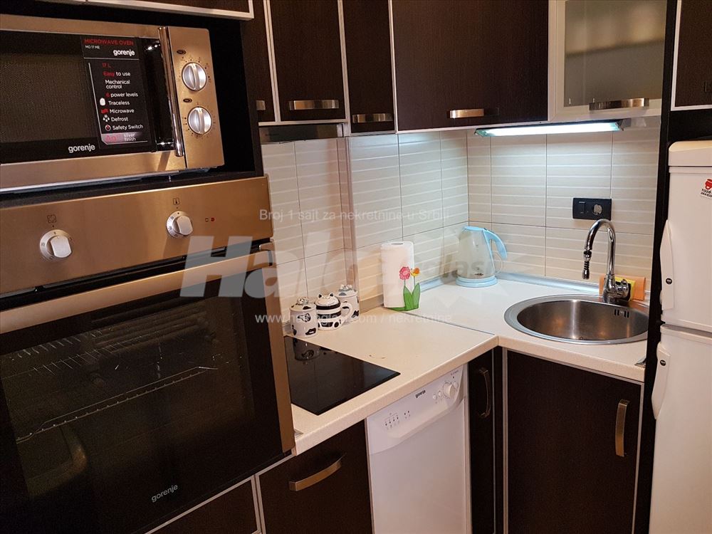 Vracar, Crveni krst, 63m2 + 10m2 terasa — 7