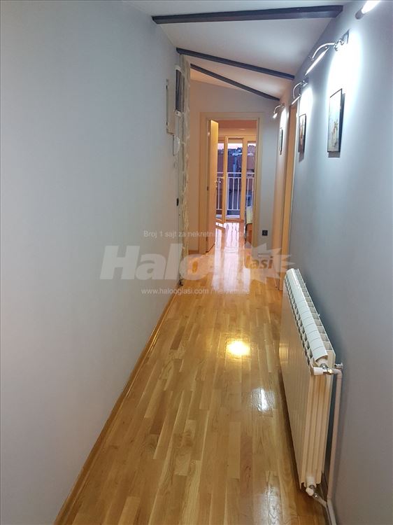 Vracar, Crveni krst, 63m2 + 10m2 terasa — 12