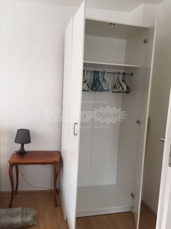 Vracar, Sazonova 38m2 — 10