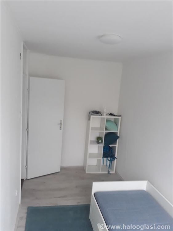 Vrh, Sve novo, Bez Provizije, Namesteno — 6