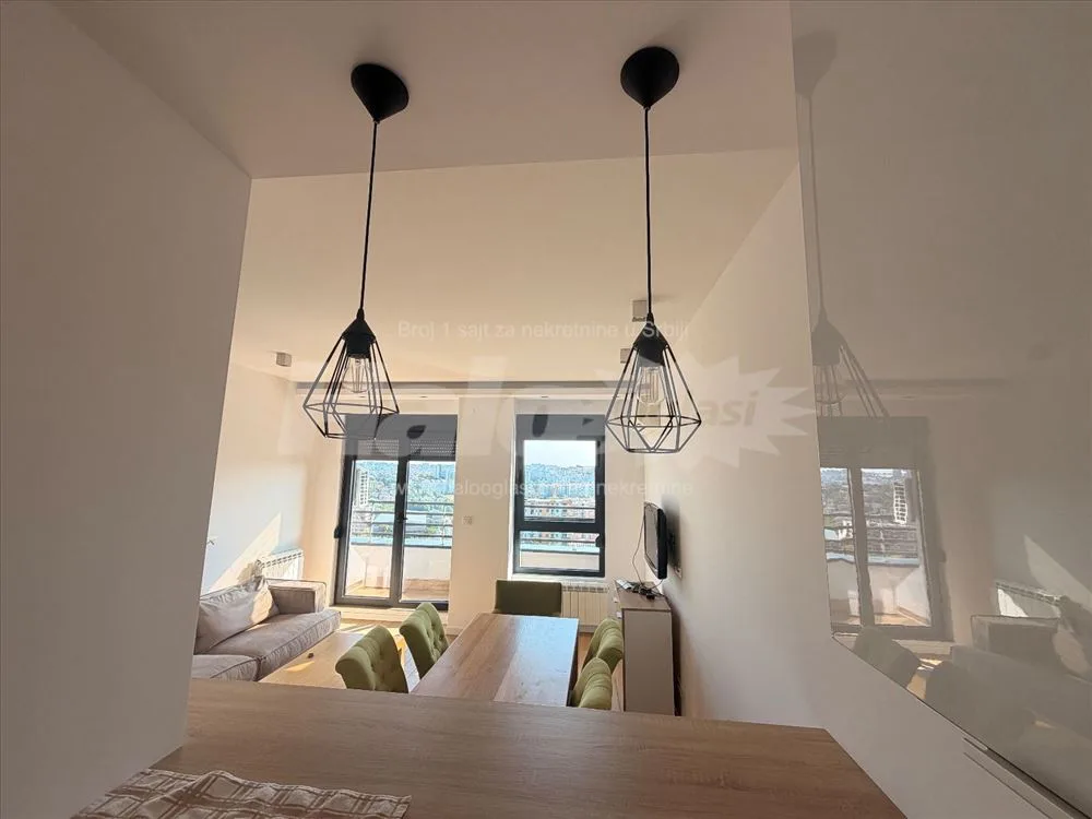 Vrhunski penthouse na Trosarini - retko u ponudi — 10