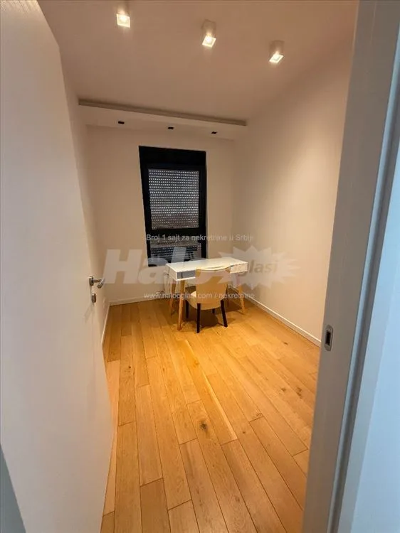 Vrhunski penthouse na Trosarini - retko u ponudi — 15