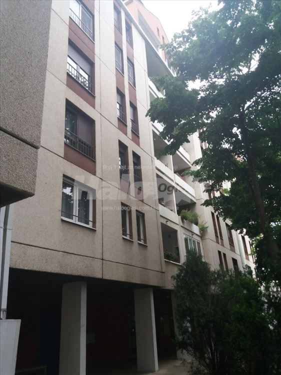 Vrhunski stan, idealna lokacija, vojni stan — 2