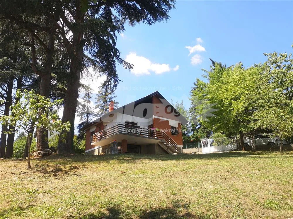 Uknjiženo 1/1 kuća Avala Vrčin raj ritrit mir tiho — 2