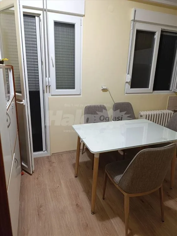 Vukasovićeva 33 , lep namešten 1,5 soban stan — 6