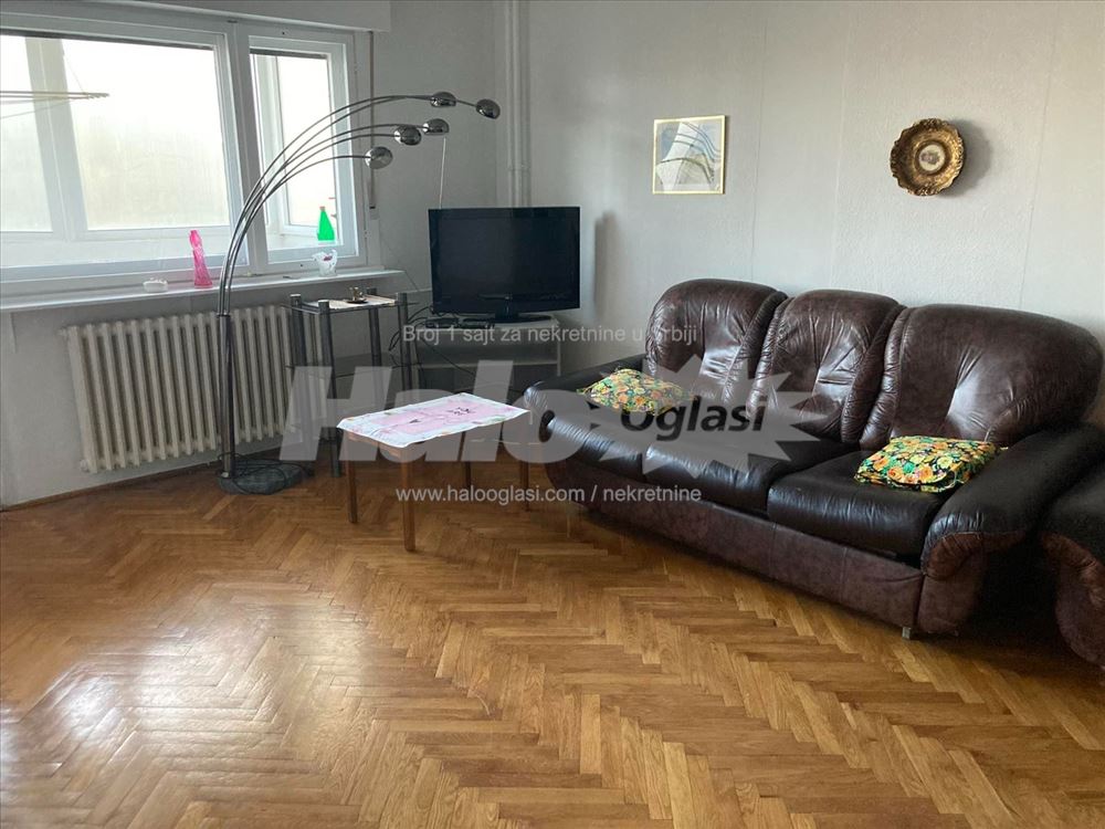 Vukov Spomenik 1.soban  45 m2  Izdajem — 2