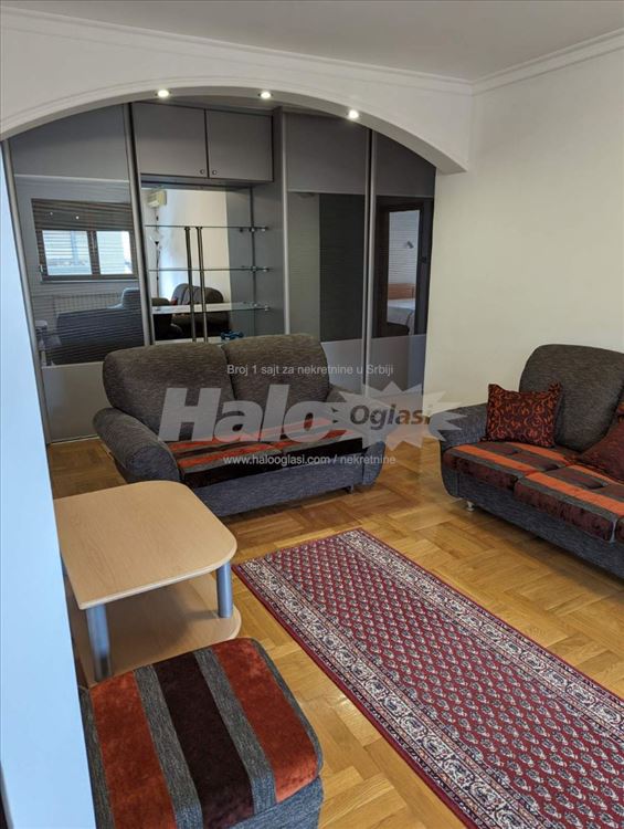 Vukov spomenik - lux sredjen stan 70m2 — 2