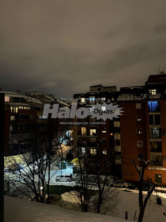 Vukov spomenik-Penthouse 75m2 sa 1 garažnim mestom — 2