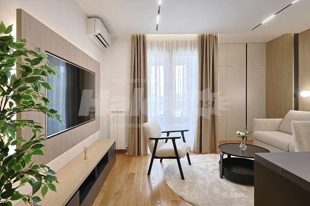 Wellport - luksuzan studio, dizajnerski opremljen — 2