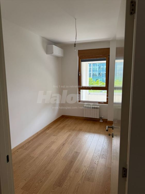 Wellport 4soban stan - bez agencije — 10