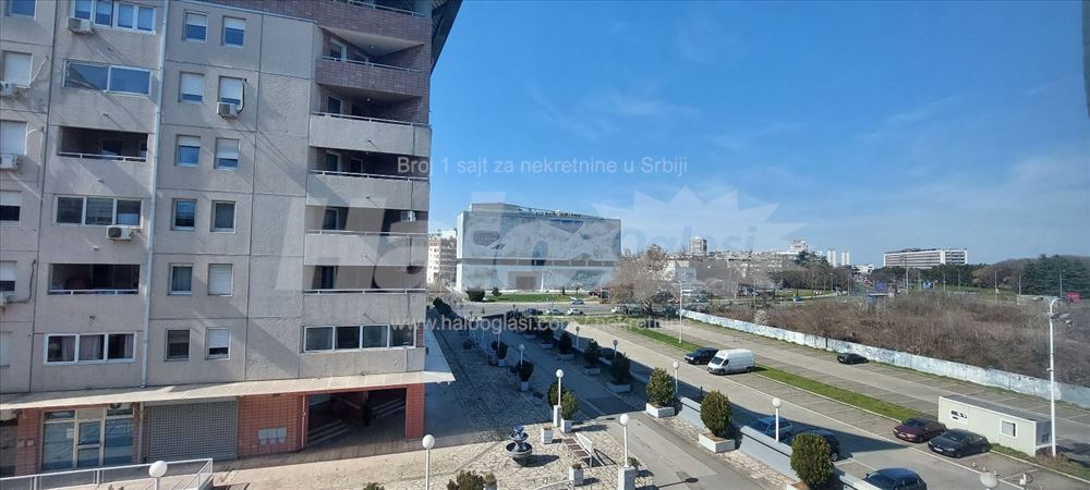 YBC 110m² kancelarije u poslovnoj zgradi — 7