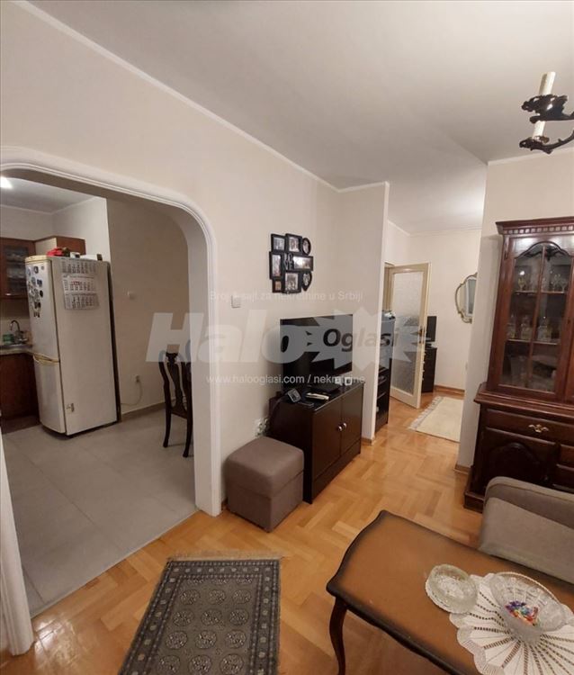 Za izdavanje,Hotel Yu,jednoiposoban — 4