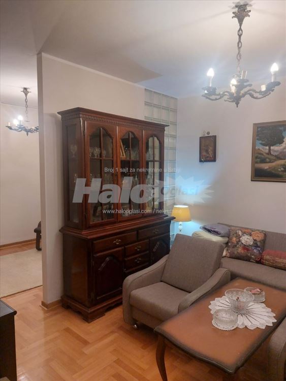 Za izdavanje,Hotel Yu,jednoiposoban — 7