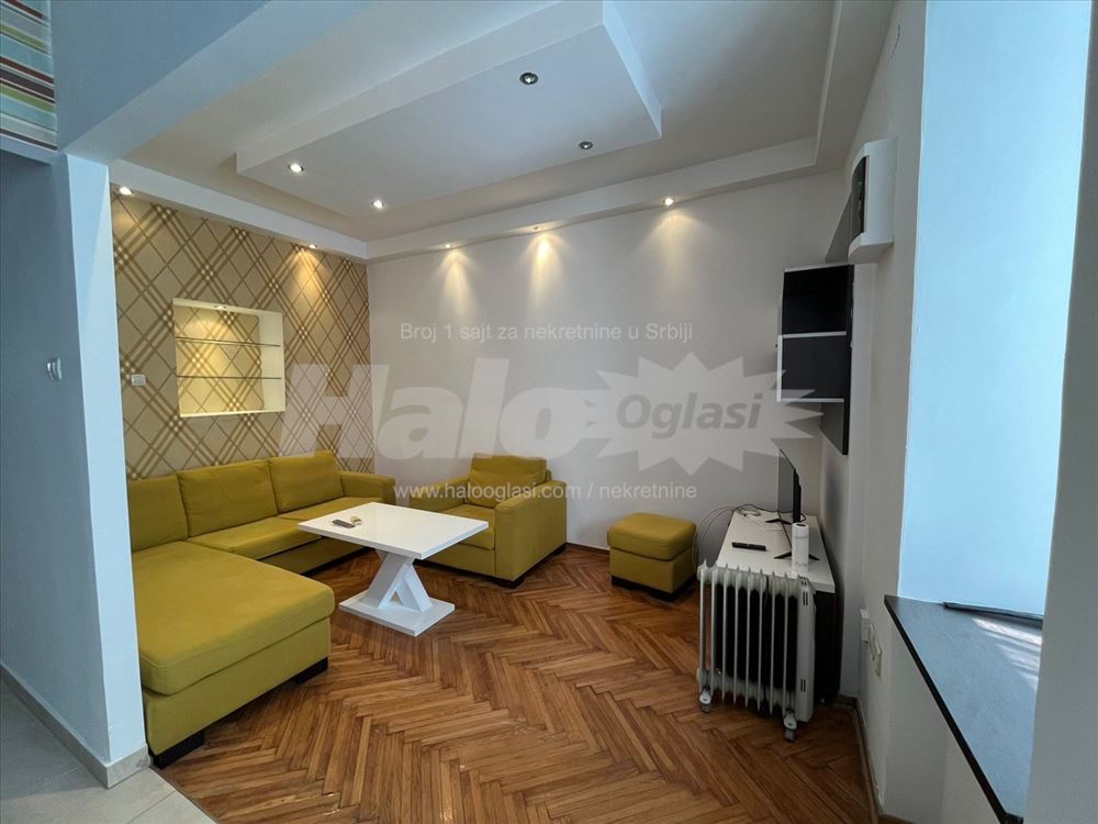 Zahumska prelep stan, 64 kvadrata — 2