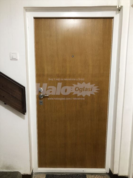 Žarkovo, 37m2,1.0, polunamešten /kuhinja+plakari/ — 2