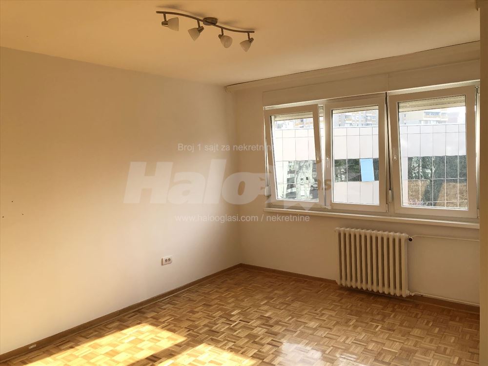 Žarkovo, 37m2,1.0, polunamešten /kuhinja+plakari/ — 3