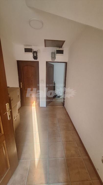 Železnik, izdaje se namešten stan (40m2) — 2