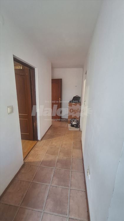 Železnik, izdaje se namešten stan (40m2) — 6