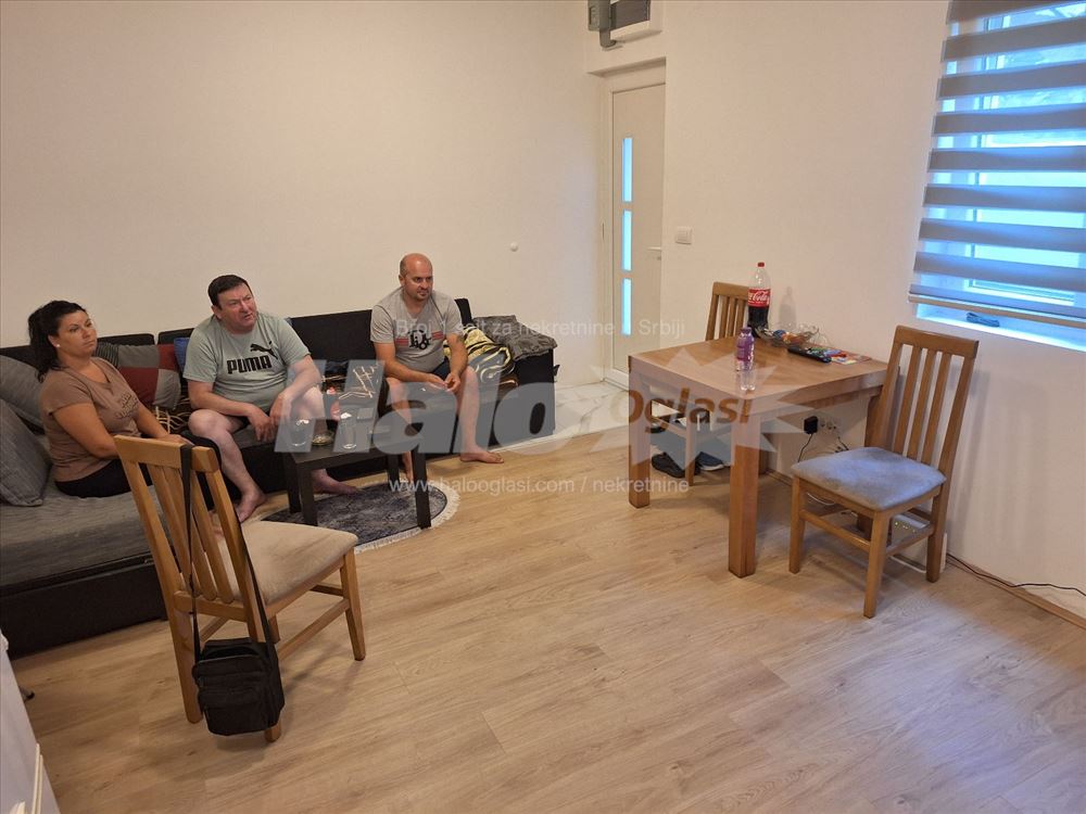 Zemun 1.5 soban 30m2 novo — 3