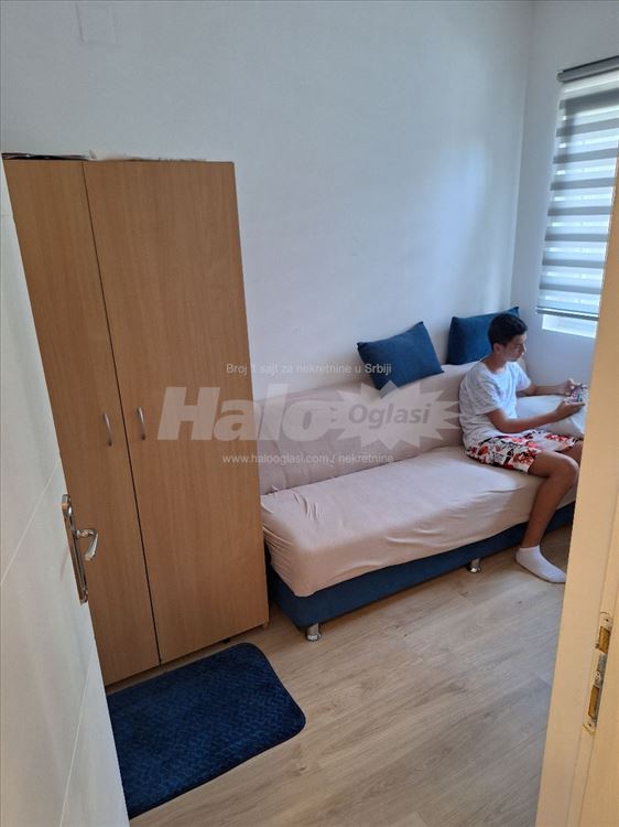 Zemun 1.5 soban 30m2 novo — 5