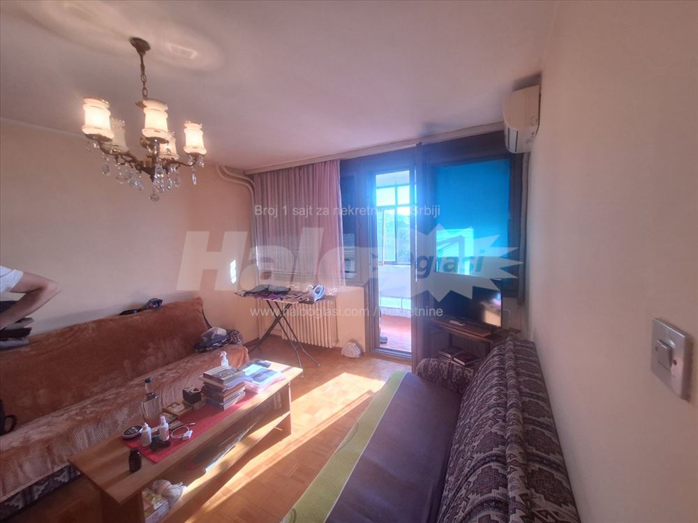 Zemun 2.0,45m2 (s lođom), naselje Sava Kovačević — 2