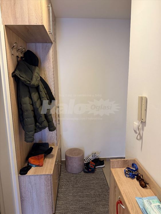 Zemun, 45m2, lep i moderan, parking — 11
