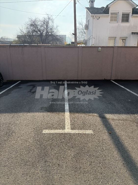 Zemun, 45m2, lep i moderan, parking — 15