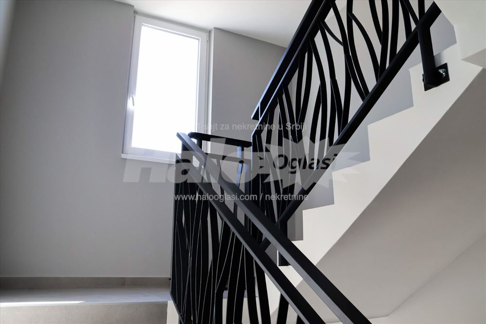 Zemun, 59m trosoban, useljiv, — 4