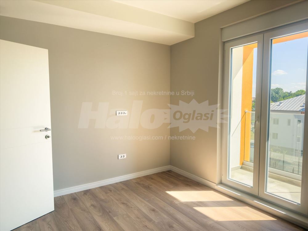 Zemun, 59m trosoban, useljiv, — 7