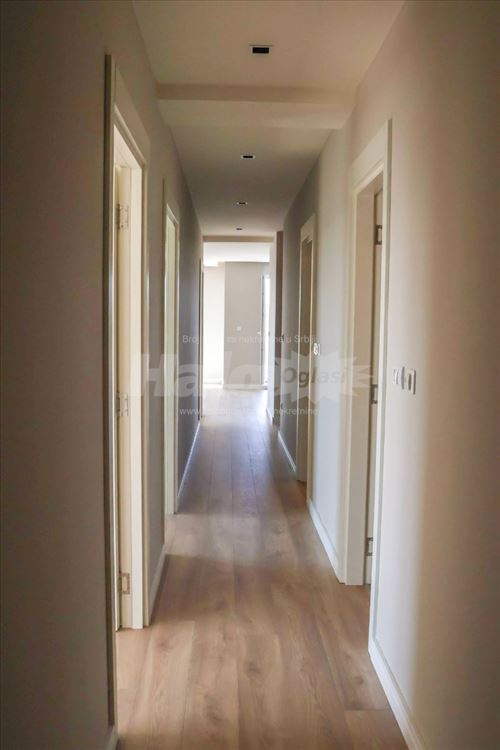 Zemun, 59m trosoban, useljiv, — 10