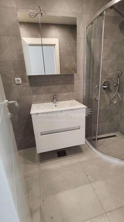 Zemun, 59m trosoban, useljiv, — 12