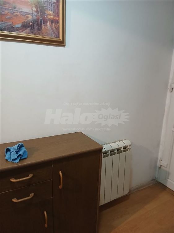 Zemun, Altina, garsonjera — 2