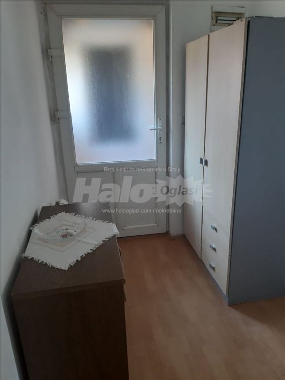 Zemun, Altina, garsonjera — 6