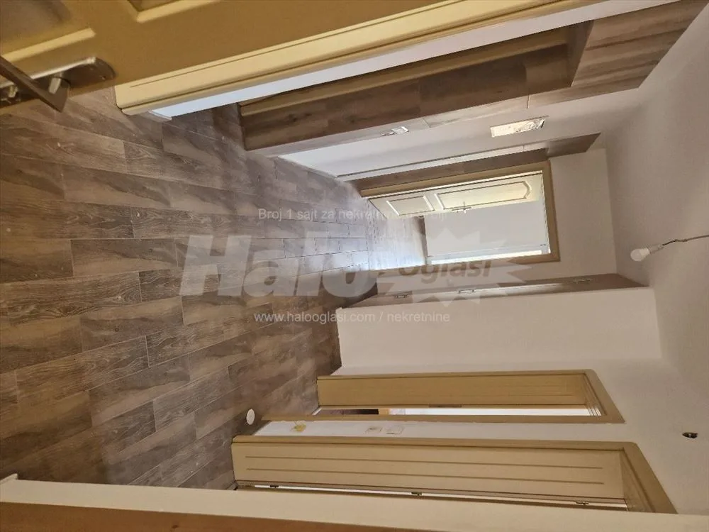 Zemun-Altina izdajem nov trosoban namešten stan — 8