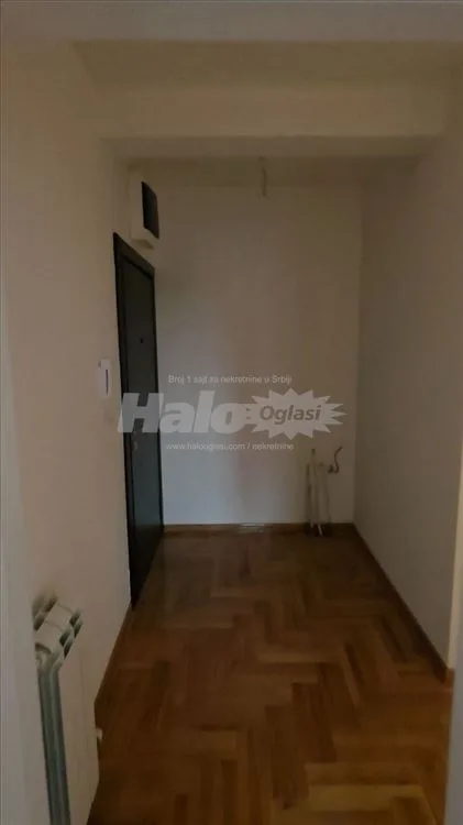 Zemun - Cara Dušana - 58m² — 2