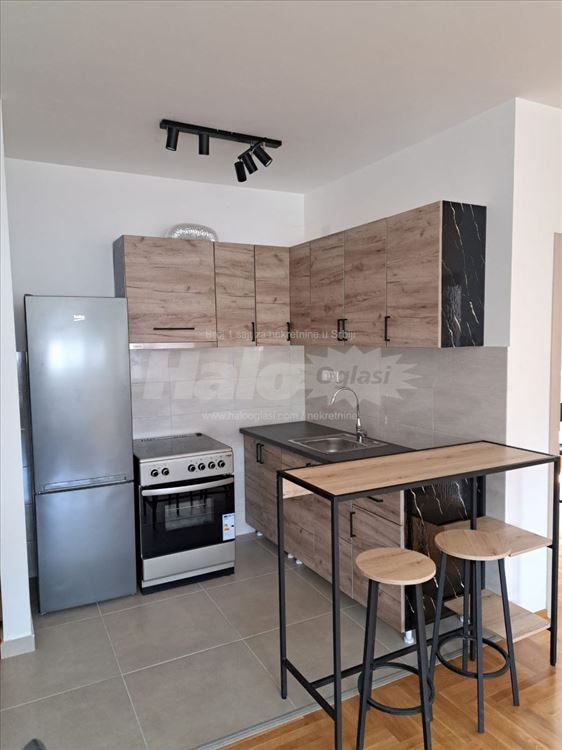 Zemun / Cara Dušana / Novogradnja / Useljiv — 4